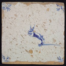 Animal tile with jumping dog, small and blue decor on white ground, corner filler ox head, wall tile tile sculpture ceramic