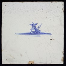 G, Scene tile with fruit, pear and grapes, blue decor on white ground, without corner filling, marked, wall tile tile sculpture