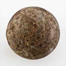 Iron cannonball, casting seam, cannonball projectile soil foundry cast iron metal, cast Iron cannonball Blurred casting seam