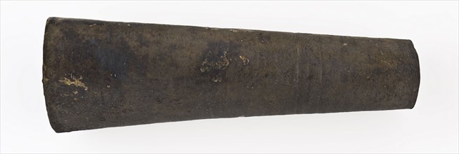 Raises knife in the form of tapered, hollow tube, has knife cutlery soil find copper? metal, Tapered hollow shaft archeology