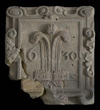 Facade stone with three Jerusalem springs, text 1630 in cartouche, facing brick sculpture sculpture building component sandstone
