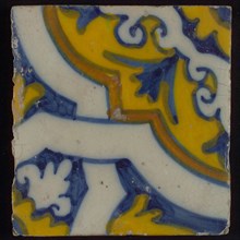 Ornament tile, diagonally across the tile white braid band motif, corner motif quarter rosette, wall tile tile sculpture ceramic