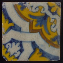 Decorative tile, diagonally across the tile, white braid tape motif, corner motif, quarter rosette, wall tile tile sculpture