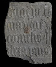 Fragment stone with Gothic letters, Agnietenklooster, tombstone shale stone, minced Originally square tombstone above and below