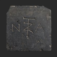 Tombstone with initials N TZ, tombstone slate stone, minced Square tombstone with initials in bas-relief In the middle T with Z