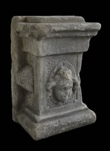 Basement with female head, basement ornament building component sandstone stone, sculpted Rectangular basement with woman's head