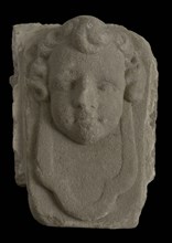 Head, child with bib, gable wall stone ornament sculpture sculpture building component sandstone stone, sculpted Above wider