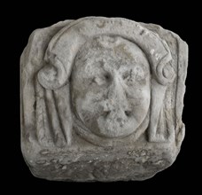 Console, male head with hat and mustache, console construction element sandstone stone, sculpted Console with male head