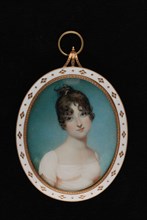 Portrait miniature of young woman, portrait miniature medallion painting visual material ivory paint watercolor enamel ivory