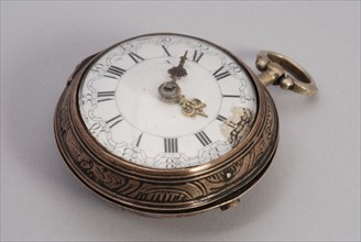 J.G. Seytz, Pocket watch with enamel dial with date calendar with moon views and golden hands, pocket watch watch movement