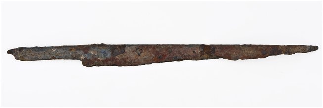 Long, narrow and pointed knife blade, blade knife cutlery soil find iron metal, Long narrow blade narrowed angel archeology