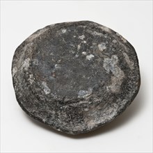 Lead disk, possible weight, flat and round with s-profile edge, weight ground find lead metal, gram cast Shaped with an edge
