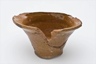 Drinking bowl for birdcage with one flattened side, red earthenware, trough trough basin earthenware ceramic earthenware glaze