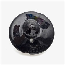 Small lid of black earthenware, flower-shaped bud, lid closure teapot crockery holder soil find ceramic earthenware glaze lead