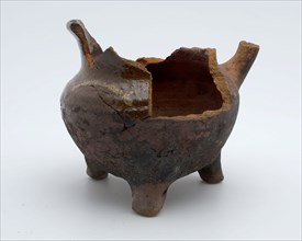Fragment earthenware cooking jug, grape-model, with silt decoration, grape cooking pot tableware holder utensils earthenware