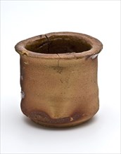 Ointment jar, cylindrical, red earthenware, ointment jar pot holder soil find ceramic earthenware glaze lead glaze, hand turned