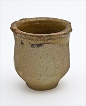 Ointment jar, red pottery, small foot, ointment jar pot holder soil find ceramic earthenware glaze lead glaze, hand-turned