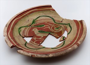 Earthenware dish, ringing-plate, decorated with bird, in sludge technology, dish plate crockery holder earth discovery ceramic