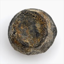 Lead disc, conical, possible weight, weight ground find lead metal, gram cast Disc shaped slightly tapered solid metal object