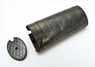 Pewter sleeve socket with line pattern, tinder box, tondeldoos lighter equipment tin metal, cast Oval jug bottom and top hinged