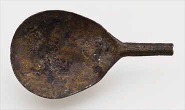 Spoon with fig-shaped container and flattened round stem, small size, spoon cutlery soil find tin metal, Small fig-shaped