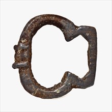 Small copper buckle in the shape of keyhole, clasp fastener component soil found brass copper metal, cast Copper clasp