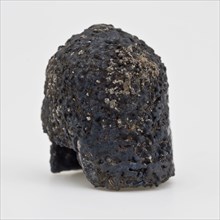 Copper molded thimble, thimble sewing kit soil find copper metal, cast Copper cast thimble with wells archeology Rotterdam