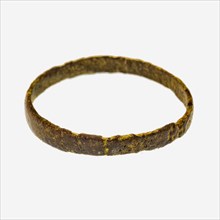 Copper ring, ring ornament clothing accessory clothing soil find copper metal, Two rings (1-2): narrow undecorated shone