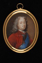 Portrait miniature of man, portrait medallion miniature painting images ivory paint watercolor ivory backing (size) h 5,4 w 4,2