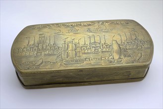 Copper tobacco box with engraved representation: city profile of Rotterdam seen from the Maas, tobacco box holder metal copper