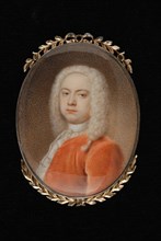 Portrait miniature of man, portrait medallion miniature painting images ivory paint watercolor ivory medium (size) h 5,8 w 4,6