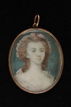 Portrait of woman, portrait medallion miniature painting footage gold? ivory paint watercolor ivory (daily size), Oval copper