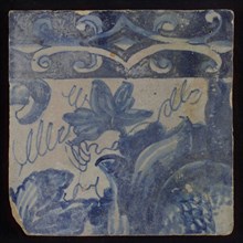 Tile of tableau with blue ornament border and leaves, tile picture footage fragment ceramics pottery glaze, d 0.9