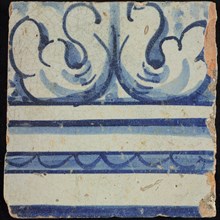 Tile of chimney pilaster, blue on white, part of column with capital on which curly ornament, chimney pilaster tile pilaster