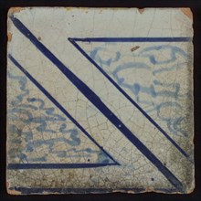 Tile with blue z-shape, tile pilaster image fragment ceramic earthenware glaze, d 1.4