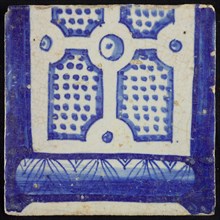 Tile of chimney pilaster, blue on white, bottom of column with basement, compartment with dots, chimney pilaster tile pilaster