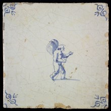 White tile with blue putto; corner pattern ox head, wall tile tile sculpture ceramic earthenware glaze, baked 2x glazed painted