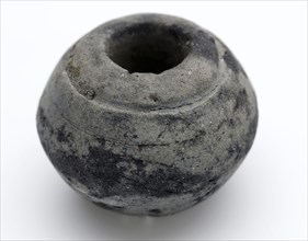 Pottery spinklos, dark gray, double conical model with grooves around the holes, spin-free tools equipment soil finds ceramic