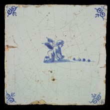 White tile with blue marbling putto; corner pattern ox head, wall tile tile sculpture ceramic earthenware glaze, baked 2x glazed