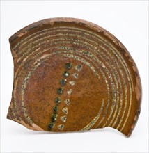 Pottery plate on stand, decorated in sludge technology with circles and hearts, plate crockery holder soil find ceramic