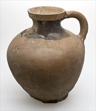 Pottery jug be placed on circle of stand fins, protruding neck and grooved ear, water jug tableware holder soil find ceramic