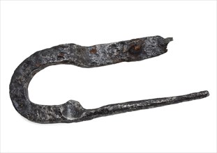 U-Shaped bracket, part of supporting lock, lock, spare part lock lock closing device soil found iron metal, forged bracket in U