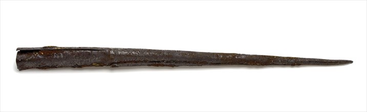 Hollow pointed meat stalk, possibly scabbard, meat stalk soil found iron metal, forged beaten sawn Large hollow iron pin meat
