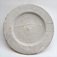 Faience dish on wide stand ring, large and completely white glazed, dish plate crockery holder soil find ceramic earthenware