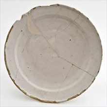 White faience plate on stand, plate crockery holder soil find ceramic earthenware glaze tin glaze, hand turned baked glazed