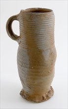 Stoneware jug be on pinched foot, cylindrical neck with rings, jug crockery holder soil find ceramic stoneware, hand turned