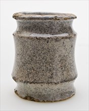 Pottery ointment jar, high model, glazed with full gray color, ointment jar pot holder soil find ceramic earthenware glaze
