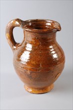 Pottery jug, with revolving spindles, ear, pouring lip, completely glazed, water jug crockery holder soil find ceramic