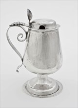 Silversmith: Cornelis de Haan, Silver mustard pot, model brandy glass, mustard pot pot crockery holder silver gold, hammered