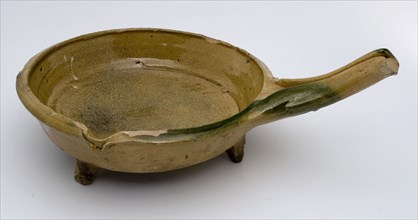 Pottery saucepan on three legs with scalloped handle and pouring lip, yellow glazed, saucepan pan tableware holder kitchenware